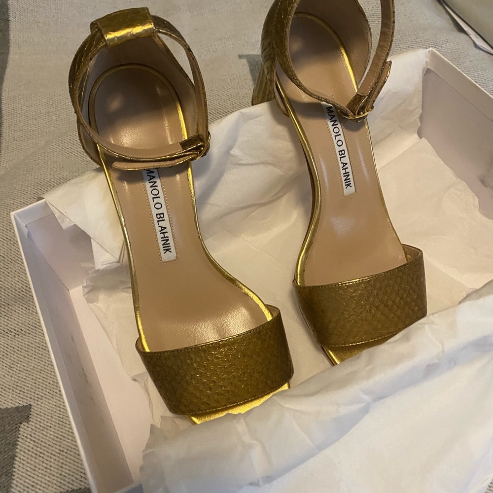 New Manolo Blahnik heels size 38 - Picture 3 of 8